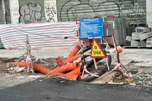 Khẩn trương tháo gỡ vướng mắc trong di dời hạ tầng kỹ thuật phục vụ các dự án đầu tư công