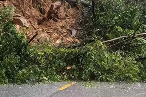 Hiện trường sạt lở 