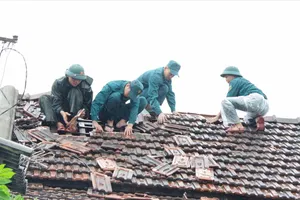 Cứu hộ, trục vớt tàu cá TTH- 96454TS bị chìm trong bão số 10