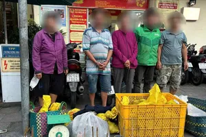 Các đối tượng và tang vật vụ án