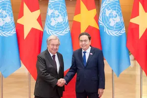 Chủ tịch Quốc hội Trần Thanh Mẫn và Tổng Thư ký Liên hợp quốc António Guterres tại Nhà Quốc hội chiều 25-10. Ảnh: QUANG PHÚC