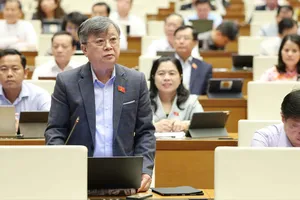 Thủ tướng Phạm Minh Chính dự phiên họp sáng 30-10. Ảnh: QUANG PHÚC