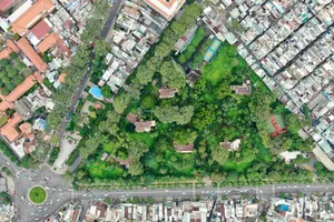 Khu đất số 1 đường Lý Thái Tổ, phường Vườn Lài (TPHCM) nhìn từ trên cao. Ảnh: HOÀNG HÙNG