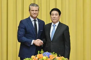 Chủ tịch nước Lương Cường tiếp Bộ trưởng Bộ Chiến tranh Hoa Kỳ Pete Hegseth. Ảnh: VIẾT CHUNG