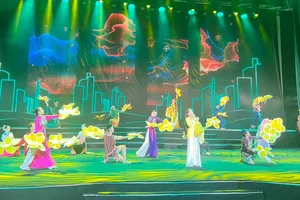 Chương trình nghệ thuật "TPHCM - nơi hội tụ những dòng sông"