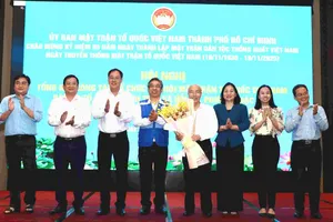 Lấy nhân dân làm trung tâm, chủ thể, mục tiêu và động lực của đổi mới