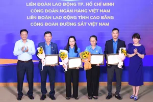 Trao giải cuộc thi tìm hiểu Luật Công đoàn và Luật Bảo hiểm xã hội 2024