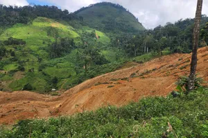 Từ hôm nay 15-11, mưa lớn kéo dài tại Trung bộ