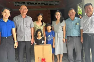 Bàn giao 2 căn nhà đại đoàn kết tại tỉnh Đồng Tháp 