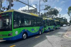 Đặc khu Côn Đảo đưa xe buýt điện vào hoạt động