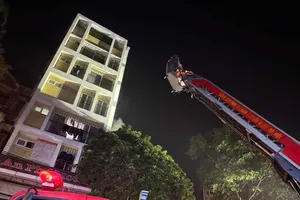 Hà Nội: Tạm giữ 1 nghi phạm trong vụ cháy ở nhà nghỉ