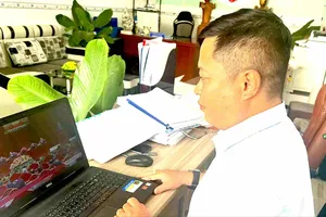 Cán bộ, đảng viên, người dân TPHCM hướng về Đại hội XIV của Đảng