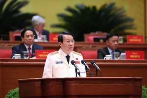 Đại tướng Lương Tam Quang, Ủy viên Bộ Chính trị, Bộ trưởng Bộ Công an trình bày tham luận