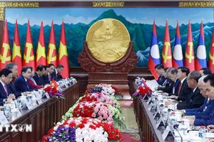 Tổng Bí thư Tô Lâm và Tổng Bí thư, Chủ tịch nước Lào Thongloun Sisoulith hội đàm. Ảnh: TTXVN