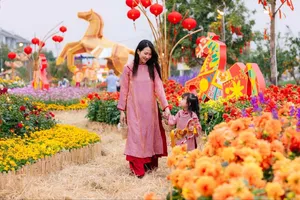 Khai mạc Home Hanoi Xuan 2026 – “Phúc mã phi xuân” tại phía Tây Hà Nội