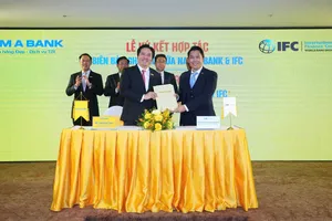 Nam A Bank và IFC ký kết hợp tác 