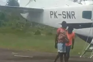 2 phi công Indonesia bị bắn chết