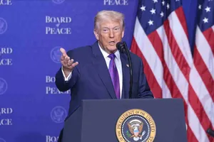 Tổng thống Mỹ Donald Trump, Chủ tịch Sáng lập Hội đồng Hòa bình về Gaza phát biểu tại Phiên khai mạc Hội đồng Hoà bình về Gaza. Ảnh: TTXVN