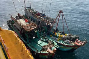 Nhà giàn DK1/10 kịp thời cứu ngư dân gặp nạn trên biển