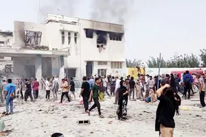 Trường nữ sinh ở thành phố Minab, Iran bị tấn công làm gần 85 học sinh thiệt mạng (ẢNH: X)