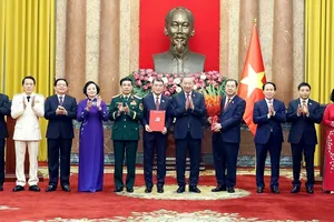 Tổng Bí thư, Chủ tịch nước trao Quyết định bổ nhiệm các thành viên Chính phủ