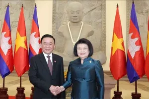 Thường trực Ban Bí thư Trần Cẩm Tú hội kiến Chủ tịch Quốc hội Campuchia