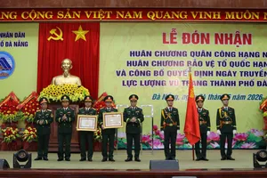 Bộ Chỉ huy quân sự TP Đà Nẵng đón nhận Huân chương Quân công hạng Nhất và Huân chương Bảo vệ Tổ quốc hạng Ba