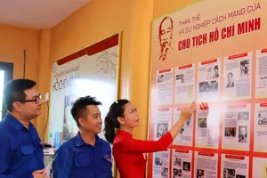 Khánh thành Không gian văn hóa Hồ Chí Minh tại Đình thần Bình Quới Đông 