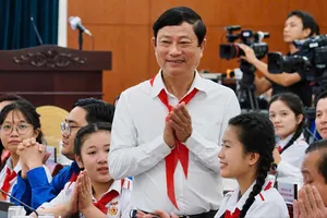 Lãnh đạo TPHCM gặp gỡ, lắng nghe thiếu nhi 