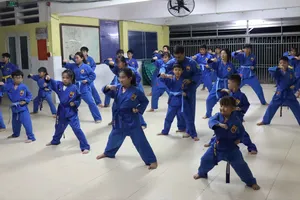 Các thành viên của CLB Vovinam Phan Đăng Lưu trong một buổi tập luyện (ẢNH: Thư Nguyễn)