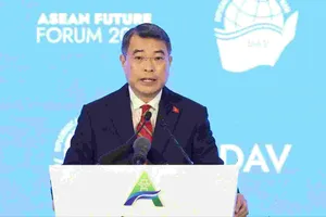 Thủ tướng Lê Minh Hưng phát biểu tại phiên khai mạc Diễn đàn Tương lai ASEAN. Ảnh: QUANG PHÚC