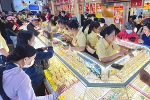 Sáng 13-6, giá vàng vẫn giữ đà tăng