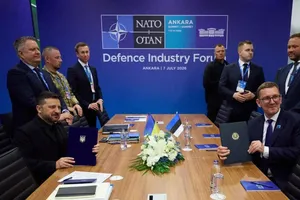 Châu Âu và Ukraine tăng liên kết quốc phòng, ngoại giao