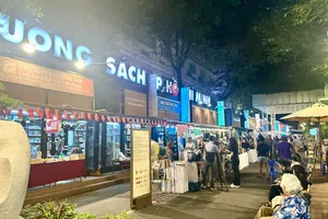 Giữ nghiêm “cánh cổng” xuất bản