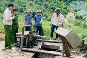 Cơ quan chức năng kiểm tra hiện trường vụ tai nạn lao động ở trang trại Thanh Hóa khiến 5 người tử vong