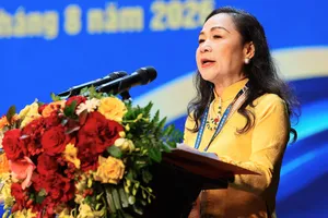 NSND Trịnh Thúy Mùi tái đắc cử Chủ tịch Hội Nghệ sĩ Sân khấu Việt Nam. Ảnh: TUẤN ANH