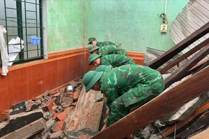 Gia Lai: Mưa lớn kèm lốc xoáy làm tốc mái, hư hỏng 18 căn nhà 