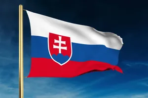 Quốc kỳ Cộng hòa Slovakia. Ảnh: TTXVN