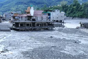 Huyện Nuwakot, Nepal sau thảm hoạ lũ quét đến bệnh viện ở Kathmandu, Nepal. Ảnh: UNICEF/LAXMI PRASAD NGAKHUS 