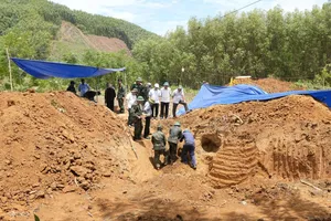 Kiên trì bám đồi Xuân Sơn tìm kiếm hài cốt liệt sĩ