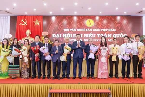 Ra mắt Ban Chấp hành Hội VNDGVN khóa IX, nhiệm kỳ 2026 - 2031. Ảnh: QUANG VINH