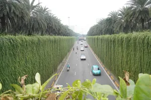 Tại hầm chui Trung Hòa, đoạn kết nối đường Trần Duy Hưng với đại lộ Thăng Long. Ảnh: TIẾN CƯỜNG