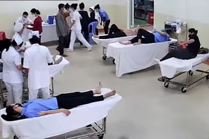 Hàng chục người tại TPHCM nhập viện, nghi ngộ độc thực phẩm