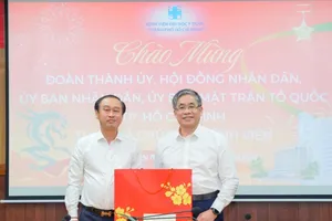 Lãnh đạo TPHCM thăm và chúc tết các bệnh viện