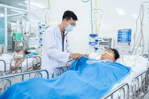 Vụ xe khách lao vực ở Lâm Đồng: Nạn nhân dập phổi, chấn thương phức tạp