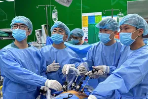 Phát hiện ung thư sau 3 năm uống thuốc truyền miệng chữa bệnh 