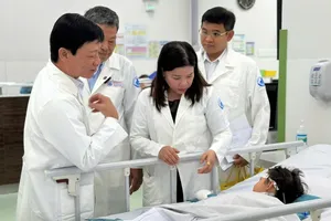 Vụ cháy xe khách khiến 7 người tử vong: Nạn nhân sẽ được phẫu thuật ghép da