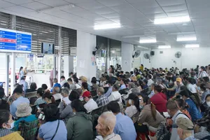 Bệnh viện Chợ Rẫy đạt kỷ lục 10.000 lượt khám/ngày