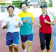 Những bóng hồng trên sân cỏ