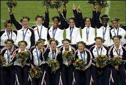 Mỹ đăng quang ngôi “nữ hoàng bóng đá”